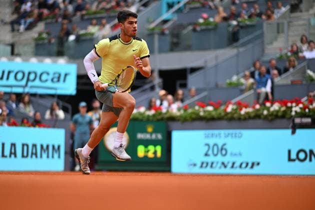 Mutua Madrid Open Carlos Alcaraz (ESP) during his second round match at the Mutua Madrid Open in Madrid, Spain, on April, 28, 2024. Photo by Corinne Dubreuil ABACAPRESS.COM Madrid Spain  Copyright: xDubreuilxCorinne ABACAx