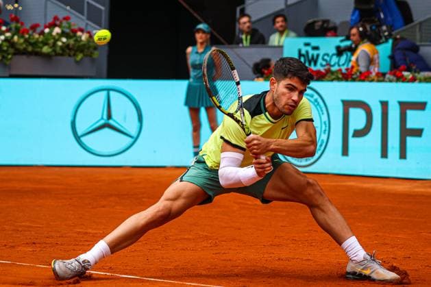 Sport Bilder des Tages Carlos Alcaraz Vs Thiago Seyboth Wild in Usera, Spain - 28 Apr 2024 Carlos Alcaraz of Spain plays against Thiago Seyboth Wild of Brazil (not pictured) on Day Seven of the Mutua Madrid Open 2024 tournament at La Caja Magica. Carlos Alcaraz won 6-3, 6-3. Usera Spain Copyright: xMiguelxReisx xSOPAxImagesx Mutua Madrid Open MR -1362