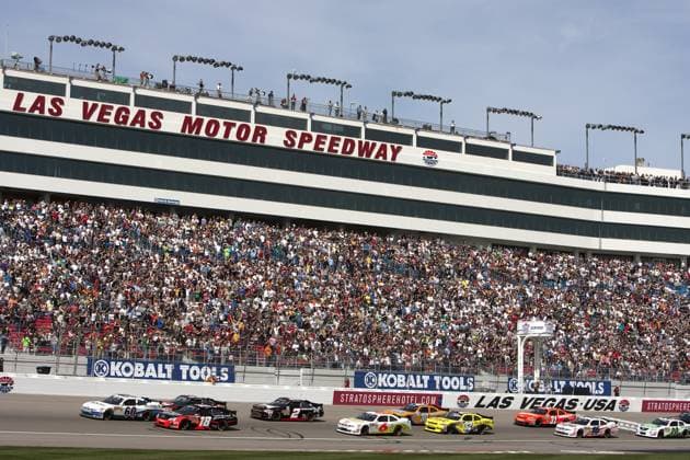 NASCAR, Motorsport, USA MAR 05 Nationwide Series - Sam s Town 300 Las Vegas, NV - MAR 05, 2011: The NASCAR Nationwide Series take to the track for the Sam s Town 300 race at the Las Vegas Motor Speedway in Las Vegas, NV.(Credit Image: & 169; ASP Cal Media) Las Vegas NV U.S. EDITORIAL USE ONLY Copyright: xx ZUMA-20000101_zaf_a55_115.jpg StephenxA.xArce Asp Calsportx csmphoto422482