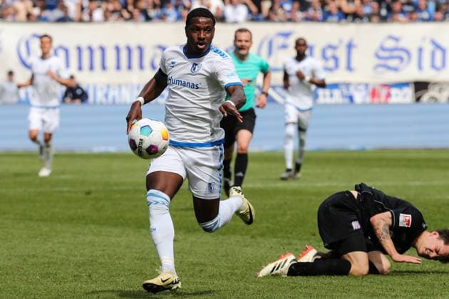 Bryan Teixeira (1. FC Magdeburg,8) - 2. Fußball Bundesliga Saison 2023-2024 1. FC Magdeburg vs. VfL Osnabrück in der MDCC Arena in Magdeburg - Aktion,Fußball,Mann,Männer,Deutschland,28.04.2024