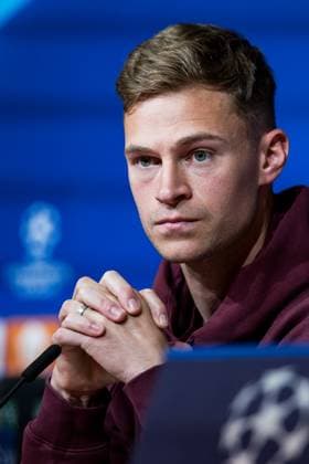 UEFA Champions League: FC Bayern München - Real Madrid; Pressekonferenz FC Bayern München; 29.04.2024 Joshua Kimmich (FC Bayern München, 6) Gefaltete Hände UEFA Champions League: FC Bayern München - Real Madrid; Pressekonferenz FC Bayern München, München, Allianz Arena Copyright: xBEAUTIFULxSPORTS Wunderlx