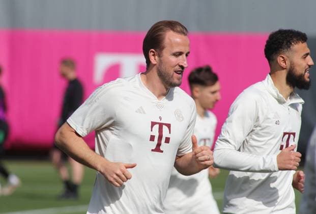 München, Deutschland 29. April 2024: Fussball, Herren, Saison 2023 2024, FC Bayern München, Säbener Strasse, Trainingsgelände, Abschlusstraining, Champions League Harry Kane (FC Bayern München) Kopf, Oberkörper beim Laufen