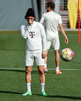 29.04.2024, FC Bayern Abschlusstraining, Saebenerstrasse Muenchen, Fussball, im Bild: Leroy Sane (FC Bayern Muenchen)