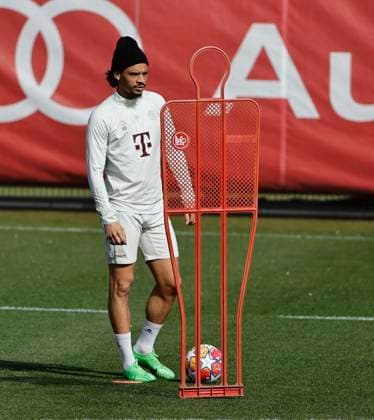 29.04.2024, FC Bayern Abschlusstraining, Saebenerstrasse Muenchen, Fussball, im Bild: Leroy Sane (FC Bayern Muenchen)