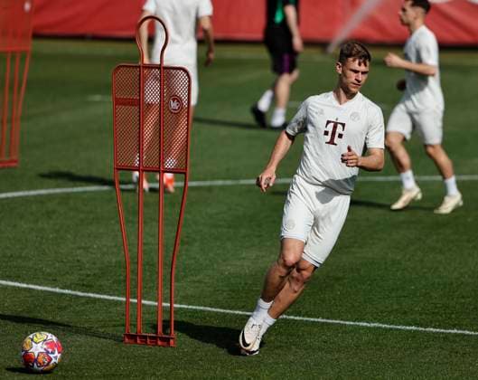 29.04.2024, FC Bayern Abschlusstraining, Saebenerstrasse Muenchen, Fussball, im Bild: Joshua Kimmich (FC Bayern Muenchen)