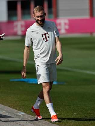 29.04.2024, FC Bayern Abschlusstraining, Saebenerstrasse Muenchen, Fussball, im Bild: Konrad Laimer (FC Bayern Muenchen)
