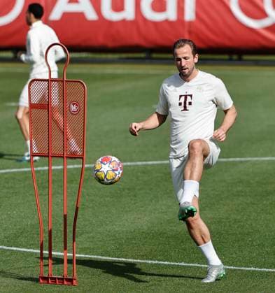 29.04.2024, FC Bayern Abschlusstraining, Saebenerstrasse Muenchen, Fussball, im Bild: Harry Kane (FC Bayern Muenchen)