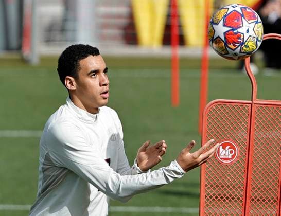 29.04.2024, FC Bayern Abschlusstraining, Saebenerstrasse Muenchen, Fussball, im Bild: Jamal Musiala (FC Bayern Muenchen)