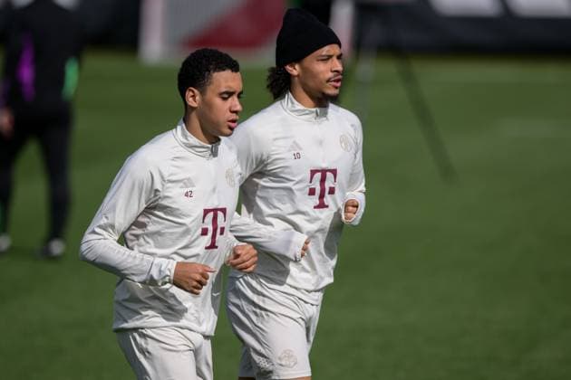 Fußball, Championsleague, 20240429, Abschlusstraining, FC Bayern München - Real Madrid. Im Bild Jamal MUSIALA (FC Bayern München, 42) und Leroy SANE (FC Bayern München, 10). München Trainingsgelände Säbener Str. 51 Bayern Deutschland Copyright: Passion2Press MarkusxFischerx