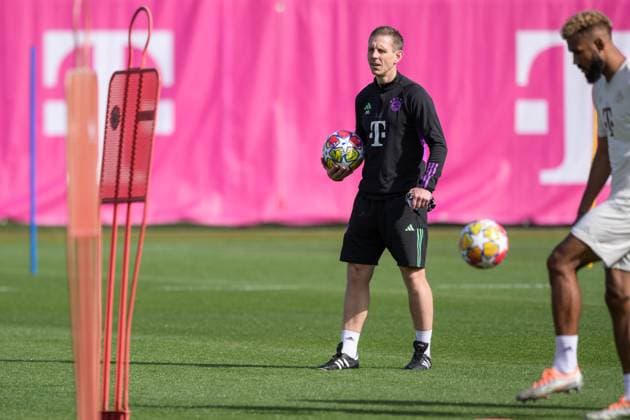 Fußball, Championsleague, 20240429, Abschlusstraining, FC Bayern München - Real Madrid. Im Bild Chefanalytiker des FC Bayern München Michael NIEMEYER. München Trainingsgelände Säbener Str. 51 Bayern Deutschland Copyright: Passion2Press MarkusxFischerx