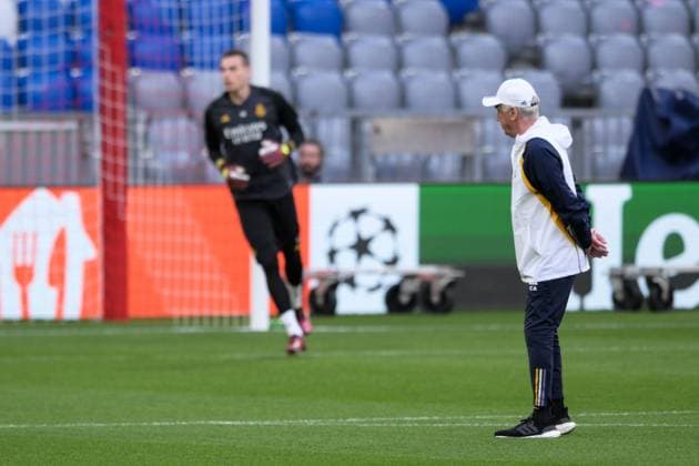 Fußball, Championsleague, 20240429, Abschlusstraining, FC Bayern München - Real Madrid. Im Bild Trainer von Real Madrid Carlo ANCELOTTI beobachtet Torwarttraining. München Allianz Arena Bayern Deutschland Copyright: Passion2Press MarkusxFischerx