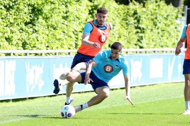 DEU, DFL, 2. FBL Hertha BSC, Training, 30.04.2024, Sportforum, Berlin, DEU, DFL, 2. FBL Hertha BSC, Training, im Bild Ibrahim Maza (Hertha BSC Berlin 30), Derry Scherhant (Hertha BSC Berlin 39) DFL - regulations prohibit any use of Photographs as image sequences and or quasi-video Foto: Juergen Engler nordphoto GmbH