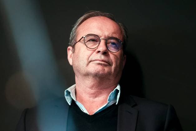 30.04.2024, Fussball, Saison 2023 2024, UEFA Champions League, UCL, Borussia Dortmund - Paris Saint Germain, Sportdirektor Luis Campos (Paris Saint Germain) verfolgt die Pressekonferenz, Dortmund Signal Iduna Park NRW Deutschland xRHR-FOTO DEx Copyright: DennisxEwert RHR-FOTOx RHR-FOTO DE
