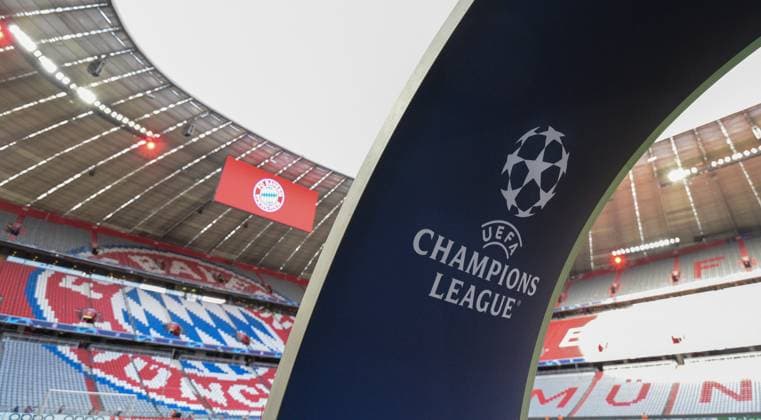30.04.2024, xemx, Fussball UEFA Champions League, FC Bayern Muenchen - Real Madrid emspor, v.l. Stadioninnenansicht Allianz Arena mit Champions League Bogen (DFL DFB REGULATIONS PROHIBIT ANY USE OF PHOTOGRAPHS as IMAGE SEQUENCES and or QUASI-VIDEO) Muenchen