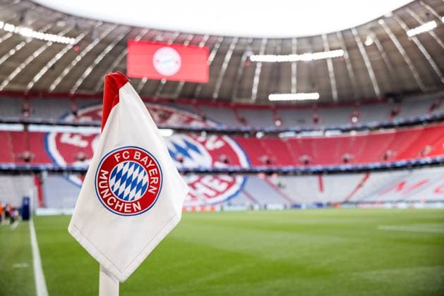 UEFA Champions League: FC Bayern München - Real Madrid; 30.04.2024 Die Eckfahne mit FC Bayern München Logo UEFA Champions League: FC Bayern München - Real Madrid, München, Allianz Arena Copyright: xBEAUTIFULxSPORTS Wunderlx