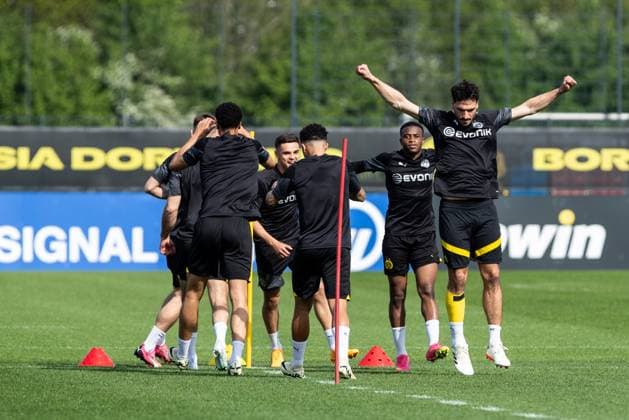 Training, Borussia Dortmund; 30.04.2024 Mats Hummels (Borussia Dortmund, 15) Training; UEFA Champions League Spiel: Borussia Dortmund - FC Paris Saint-Germain, Signal-Iduna-Park, Dortmund; 30.04.2024 Copyright: xBEAUTIFULxSPORTS Buriakovx