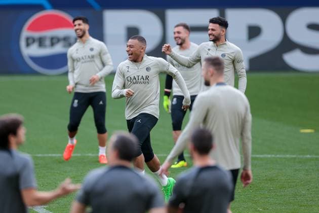 30.04.2024, Fussball, Saison 2023 2024, UEFA Champions League, UCL, Borussia Dortmund - Paris Saint Germain, Kylian Mbappe (Paris Saint-Germain) lacht, Dortmund Signal Iduna Park NRW Deutschland xRHR-FOTO DEx Copyright: DennisxEwert RHR-FOTOx RHR-FOTO DE