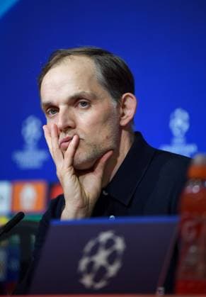 30.04.2024, xemx, Fussball UEFA Champions League, FC Bayern Muenchen - Real Madrid emspor, v.l. Cheftrainer Thomas Tuchel (FC Bayern Muenchen) bei der PK nach dem Spiel (DFL DFB REGULATIONS PROHIBIT ANY USE OF PHOTOGRAPHS as IMAGE SEQUENCES and or QUASI-VIDEO) Muenchen