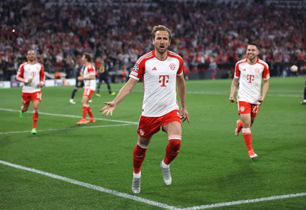 München, Deutschland 30 April 2024: Fussball, Herren, Champions League, Saison 2023 2024, Halbfinale Hinspiel, FC Bayern München - Real Madrid, Allianz Arena 2:1 durch Harry Kane (FC Bayern München), Tor, Jubel