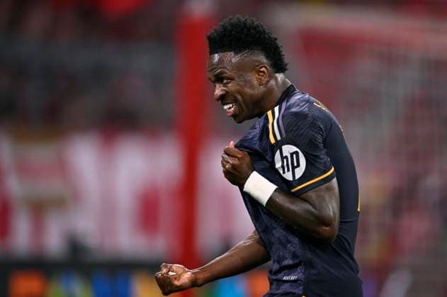 TOR zum 0:1 Vinicius Junior Real Madrid (07) Torjubel kuesst Trikot FC Bayern Muenchen FCB vs Real Madrid Halbfinale Hinspiel 30.04.2024 DFL REGULATIONS PROHIBIT ANY USE OF PHOTOGRAPHS AS IMAGE SEQUENCES AND OR QUASI-VIDEO FC Bayern Muenchen FCB vs FC Arsenal