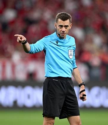 FUSSBALL CHAMPIONS LEAGUE SAISON 2023 2024 Halbfinale, Hinspiel FC Bayern Muenchen - Real Madrid 30.04.2024 Schiedsrichter Clement Turpin (FRA)