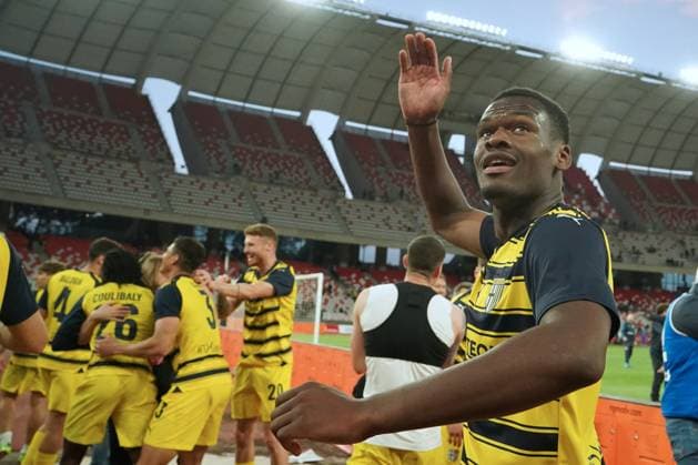 Ange-Yoan Bonny of Parma Calcio celebrates the victory during SSC Bari vs Parma Calcio, Italian soccer Serie B match in Bari, Italy, May 01 2024  Copyright: xEmmanuelexMastrodonato IPAxSportx xx IPA_45645474 IPA_Agency_IPA45645474