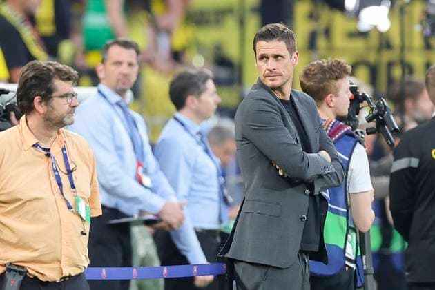 Sportdirektor Sebastian Kehl (Borussia Dortmund) schaut enttaeuscht, UEFA Champions League 2023 24 - Semi-finals First Leg, Borussia Dortmund vs Paris Saint-Germain, Signal-Iduna-Park, 01.05.2024, Dortmund, Deutschland.