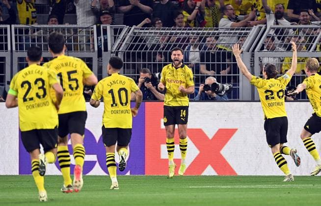01.05.2024, xjrdrx, Fussball UEFA Champions League, Borussia Dortmund - Paris St.Germain emspor, v.l. Niclas Füllkrug (Borussia Dortmund) celebrate the goal, Der Torjubel zum 1:0 (DFL DFB REGULATIONS PROHIBIT ANY USE OF PHOTOGRAPHS as IMAGE SEQUENCES and or QUASI-VIDEO) Dortmund