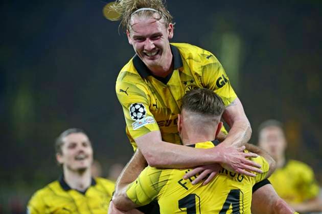 01.05.2024, Fussball UEFA Champions League 2023 2024, Halbfinale, Borussia Dortmund - FC Paris Saint-Germain im Signal-Iduna-Park Dortmund. Julian Brandt (Borussia Dortmund) jubelt mit Niclas Füllkrug (Borussia Dortmund) zum 1:0