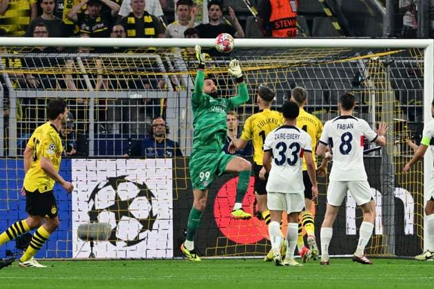 Gianluigi Donnarumma 99 (Paris Saint-Germain), Borussia Dortmund vs. Paris Saint-Germain, Fussball, Champions League, Halbfinale, 01.05.2024 Dortmund Nordrhein-Westfalen Deutschland