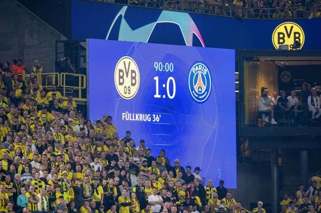 Fussball, Herren, Saison 2023 2024, Champions League (Halbfinale, Hinspiel), Borussia Dortmund - Paris Saint-Germain, Anzeigetafel mit 1:0-Endstand, 01.05.2024, Copyright: xSebastianxRäppold MatthiasxKochx