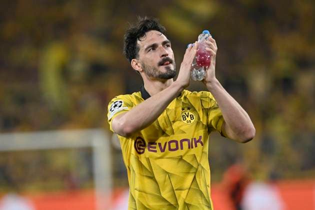 Schlussjubel Schlußjubel Emotion Freude Nico Mats Hummels ( 15, Borussia Dortmund) 01.05.2024 Fussball, Champions League, Borussia Dortmund vs Paris Saint-Germain , Signal Iduna Park, Dortmund, NRW Germany