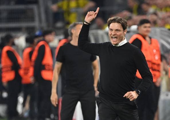 01.05.2024, xjrdrx, Fussball UEFA Champions League, Borussia Dortmund - Paris St.Germain emspor, v.l. Trainer Edin Terzic (Borussia Dortmund) gibt Anweisungen, gestikuliert, mit den Armen gestikulieren gives instructions, gesticulate (DFL DFB REGULATIONS PROHIBIT ANY USE OF PHOTOGRAPHS as IMAGE SEQUENCES and or QUASI-VIDEO) Dortmund