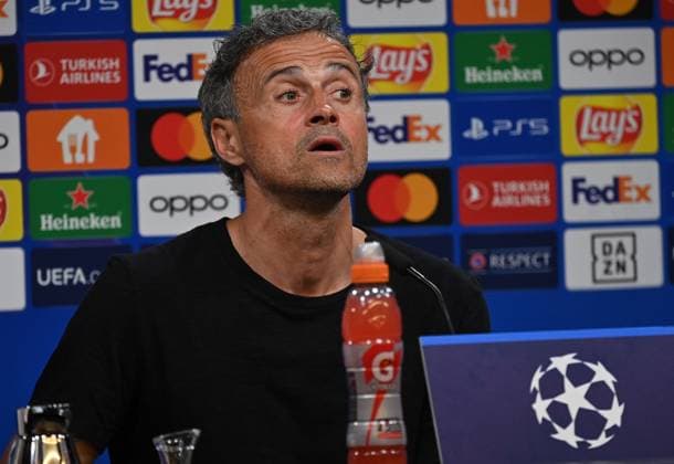 01.05.2024, xjrdrx, Fussball UEFA Champions League, Borussia Dortmund - Paris St.Germain emspor, v.l. Trainer Luis Enrique (PSG Paris St.Germain) (DFL DFB REGULATIONS PROHIBIT ANY USE OF PHOTOGRAPHS as IMAGE SEQUENCES and or QUASI-VIDEO) Dortmund
