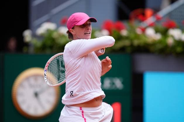 May 2, 2024, Madrid, Madrid, SPAIN: Iga Swiatek of Poland in action against Madison Keys of United States during the Mutua Madrid Open 2024, ATP, Tennis Herren Masters 1000 and WTA, Tennis Damen 1000, tournament celebrated at Caja Magica on Mayo 02, 2024 in Madrid, Spain. Madrid SPAIN - ZUMAa181 20240502_zaa_a181_054 Copyright: xOscarxJ.xBarrosox