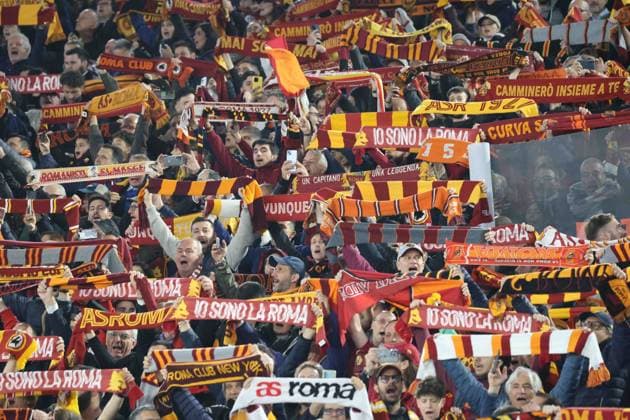 Europa League 2023 24 tra Roma vs Bayer Leverkusen 02 05 2024 Rome, Olympic Stadium, football match valid for the semi-final of the Europa League 2023 24 between AS Roma vs Bayer Leverkusen In the picture: supporters roma ROMA Stadio Olimpico Lazio ITALIA Copyright: xFABIOxSASSOxFabioxSassox 2L8A4312