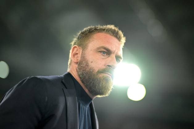 Roma s head Daniele De Rossi during the UEFA Europa League semifinal first leg soccer match between AS Roma and Bayer 04 Leverkusen at the Olympic stadium in Rome, Italy, Thursday, May 2, 2024. (Alfredo Falcone LaPresse)  Copyright: xAlfredoxFalcone LaPressex