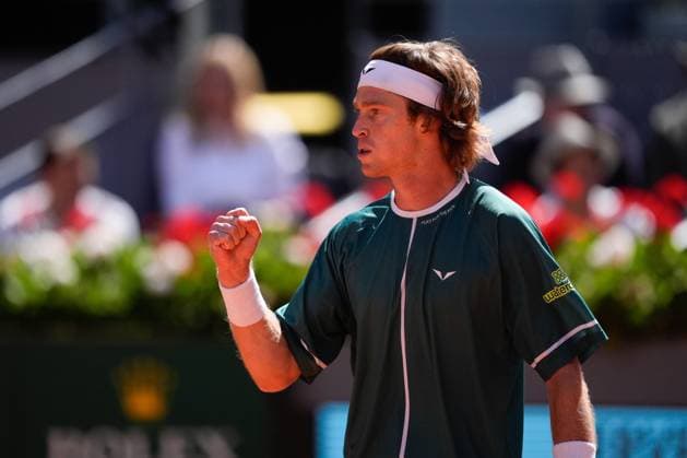 May 3, 2024, Madrid, Madrid, SPAIN: Andrey Rublev of Russia in action against Taylor Fritz of United States during the Mutua Madrid Open 2024, ATP, Tennis Herren Masters 1000 and WTA, Tennis Damen 1000, tournament celebrated at Caja Magica on Mayo 03, 2024 in Madrid, Spain. Madrid SPAIN - ZUMAa181 20240503_zaa_a181_072 Copyright: xOscarxJ.xBarrosox