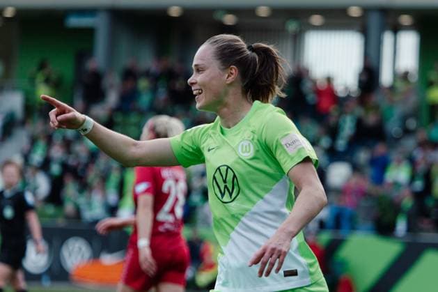 Wolfsburg, Deutschland 03. Mai 2024: 1. BL - Frauen - 2023 2024 - VfL Wolfsburg vs. 1. FC Köln Im Bild: Ewa Pajor (Wolfsburg) jubelt nach ihrem Tor zum 3:0 DFB regulations prohibit any use of photographs as image sequences and or quasi-video AOK Stadion Niedersachsen Copyright: xFotostandx xNiewelerx