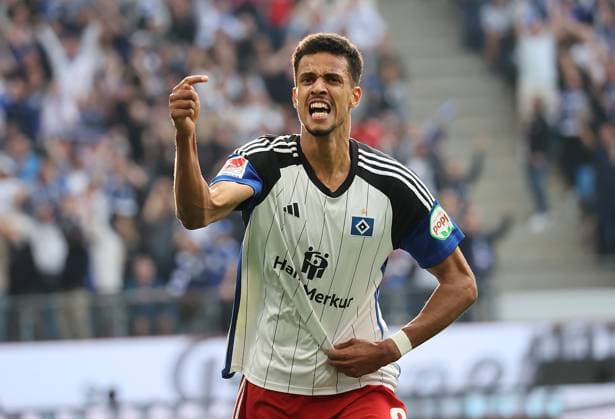 Robert Glatzel (HSV) , kein tor Fussball, Herren, Saison 2023 2024, 2.BL, Volksparkstadion, Hamburger SV gegen FC St Pauli, Stadtderby DFL REGULATIONS PROHIBIT ANY USE OF PHOTOGRAPHS AS IMAGE SEQUENCES AND OR QUASI-VIDEO.