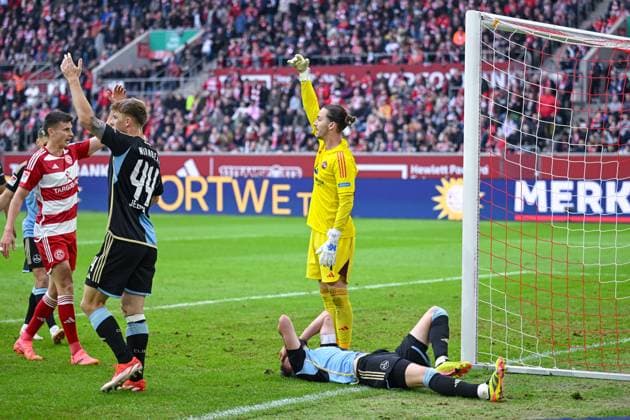 Sport Bilder des Tages 03.05.2024, Fussball, 2. Bundesliga, 32. Spieltag Saison 2023 2024, Fortuna Düsseldorf - 1. FC Nuernberg, Florian Hübner (1. FC Nürnberg) wird behandelt. xRHR-FOTO TKx