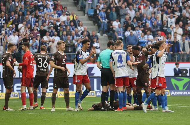 diskussion, Robert Glatzel (HSV) tor zaehlt nicht Fussball, Herren, Saison 2023 2024, 2.BL, Volksparkstadion, Hamburger SV gegen FC St Pauli, Stadtderby DFL REGULATIONS PROHIBIT ANY USE OF PHOTOGRAPHS AS IMAGE SEQUENCES AND OR QUASI-VIDEO.