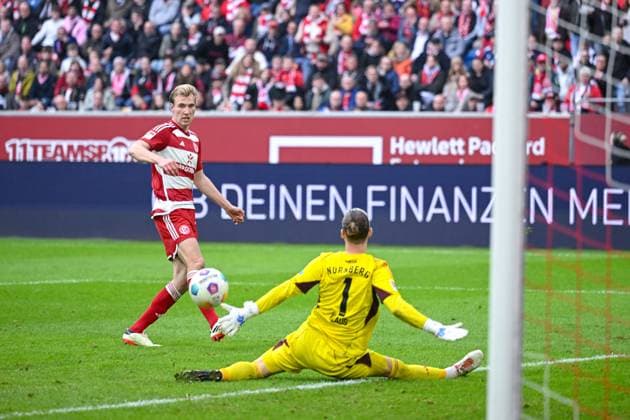 03.05.2024, Fussball, 2. Bundesliga, 32. Spieltag Saison 2023 2024, Fortuna Düsseldorf - 1. FC Nuernberg, Vincent Vermeij (Fortuna Düsseldorf) erzielt das Tor zum 2:0. xRHR-FOTO TKx