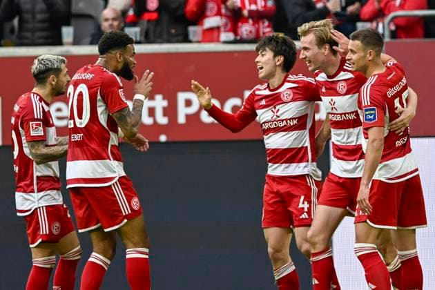 Vincent Vermeij ( 9, Fortuna Duesseldorf) jubelt nach dem Tor zum 2:0 mit Ao Tanaka ( 4, Fortuna Duesseldorf) Tim Oberdorf ( 15, Fortuna Duesseldorf) Matthias Zimmermann ( 25, Fortuna Duesseldorf) Jamil Siebert ( 20, Fortuna Duesseldorf) 03.05.2024 Fussball Fortuna Duesseldorf vs 1. FC Nuernberg , Merkur Spiel-Arena, Duesseldorf, DFB DFL REGULATIONS PROHIBIT ANY USE OF PHOTOGRAPHS AS IMAGE SEQUENCES AND OR QUASI-VIDEO NRW Germany