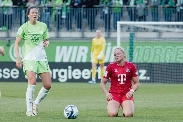 Wolfsburg, Deutschland 03. Mai 2024: 1. BL - Frauen - 2023 2024 - VfL Wolfsburg vs. 1. FC Köln Im Bild: Marleen Schimmer (Koeln) unzufrieden auf dem Spielfeld. DFB regulations prohibit any use of photographs as image sequences and or quasi-video AOK Stadion Niedersachsen Copyright: xFotostandx xNiewelerx