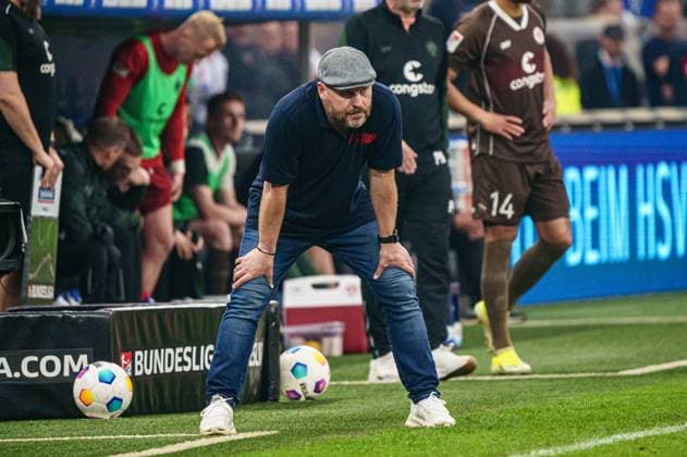 Steffen Baumgart (Hambuger SV, Trainer) GER, Hamburger SV vs. FC St. Pauli, Fussball, 2. Bundesliga, Spieltag 32, Saison 2023 2024, 03.05.2024 DFL REGULATIONS PROHIBIT ANY USE OF PHOTOGRAPHS AS IMAGE SEQUENCES AND OR QUASI-VIDEO GER, Hamburger SV vs. FC St. Pauli, Fussball, 2. Bundesliga, Spieltag 32, Saison 2023 2024, 03.05.2024 Hamburg