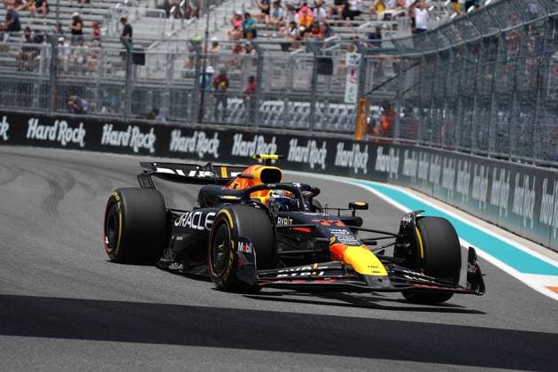 03.05.2024, Miami International Autodrome, Miami, Formula 1 Crypto.com Miami Grand Prix,im Bild Sergio Perez (MEX), Oracle Red Bull Racing Defodi-506_20240503_hbr_2443