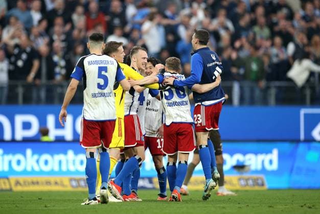 03.05.2024, Fussball 2. Bundesliga 2023 2024, 32. Spieltag, Hamburger SV - FC St. Pauli , im Volksparkstadion Hamburg. Schlussjubel Hamburger SV