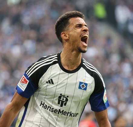 Torjubel Robert Glatzel (HSV) Fussball, Herren, Saison 2023 2024, 2.BL, Volksparkstadion, Hamburger SV gegen FC St Pauli, Stadtderby, 1-0, Derbysieger HSV DFL REGULATIONS PROHIBIT ANY USE OF PHOTOGRAPHS AS IMAGE SEQUENCES AND OR QUASI-VIDEO.