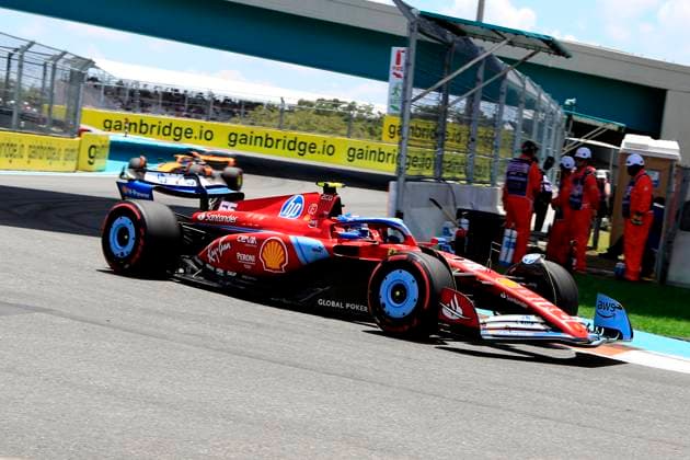MIAMI GARDENS, FL - MAY 03: Scuderia Ferrari driver Carlos Sainz 55 of Spain races in turn 16 during practice for the F1 Crypto.com Miami Grand Prix on May 3, 2024 at Miami International Autodrome in Miami Gardens, FL. (Photo by Jeff Robinson Icon Sportswire) AUTO: MAY 03 F1 Crypto.com Miami Grand Prix EDITORIAL USE ONLY Icon24050343071